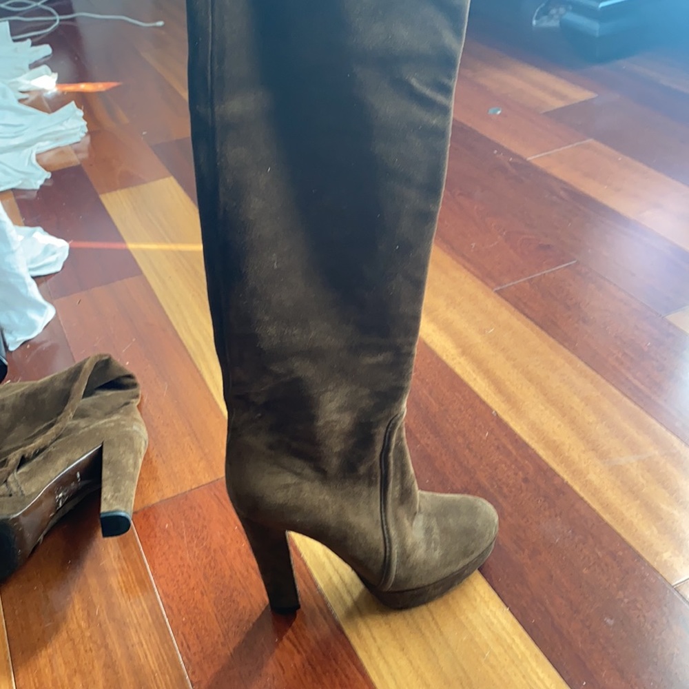 Knee high brown suede boots - Picture 6 of 9